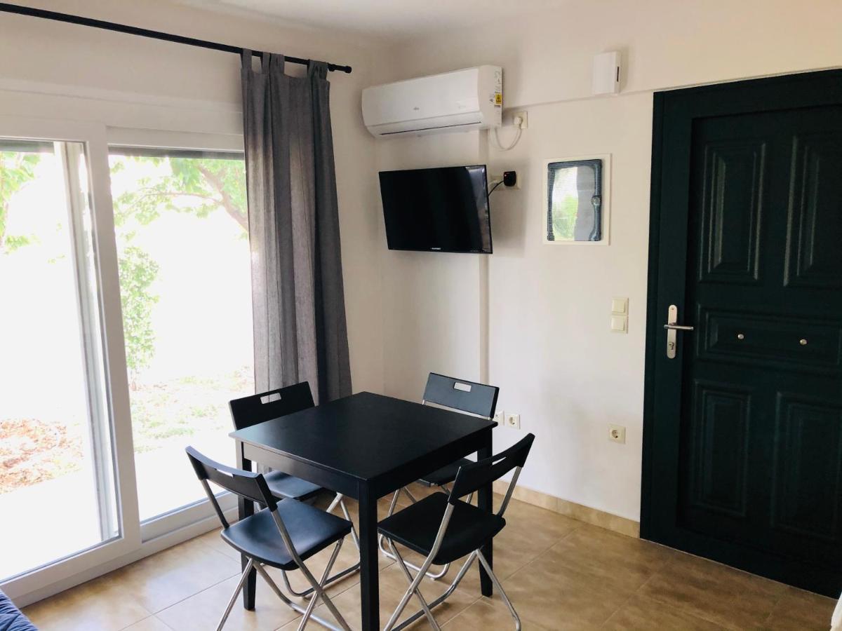 Ionian White Apartments Lefkada City Exterior photo